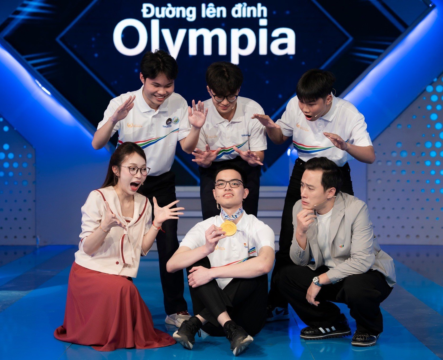 30-1774858047-kien-tuong-co-vua-gianh-hcv-sea-games-gay-bat-ngo-khi-tranh-tai-tai-duong-len-dinh-olympia