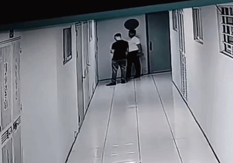 31-1774927446-clip-nguoi-dan-ong-chui-boi-hai-cu-gia-tai-chung-cu-ha-noi-gay-buc-xuc-cong-an-vao-cuoc-xac-minh