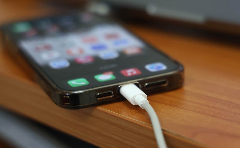 31-1774929515-khong-phai-100-muc-pin-vang-giup-smartphone-ben-hon-theo-khuyen-cao-chuyen-gia