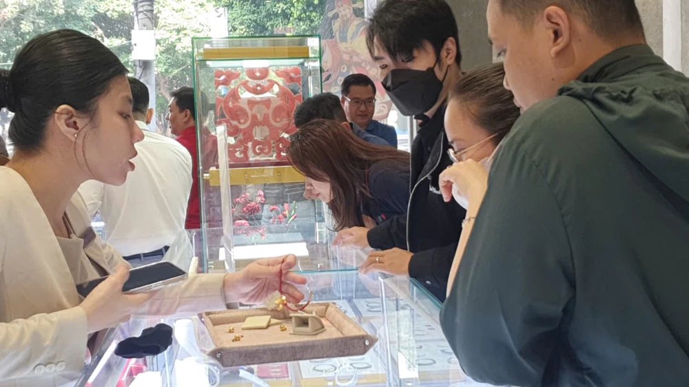 01-1775015509-gia-vang-trong-nuoc-bat-tang-manh-vuot-moc-178-trieu-dongluong