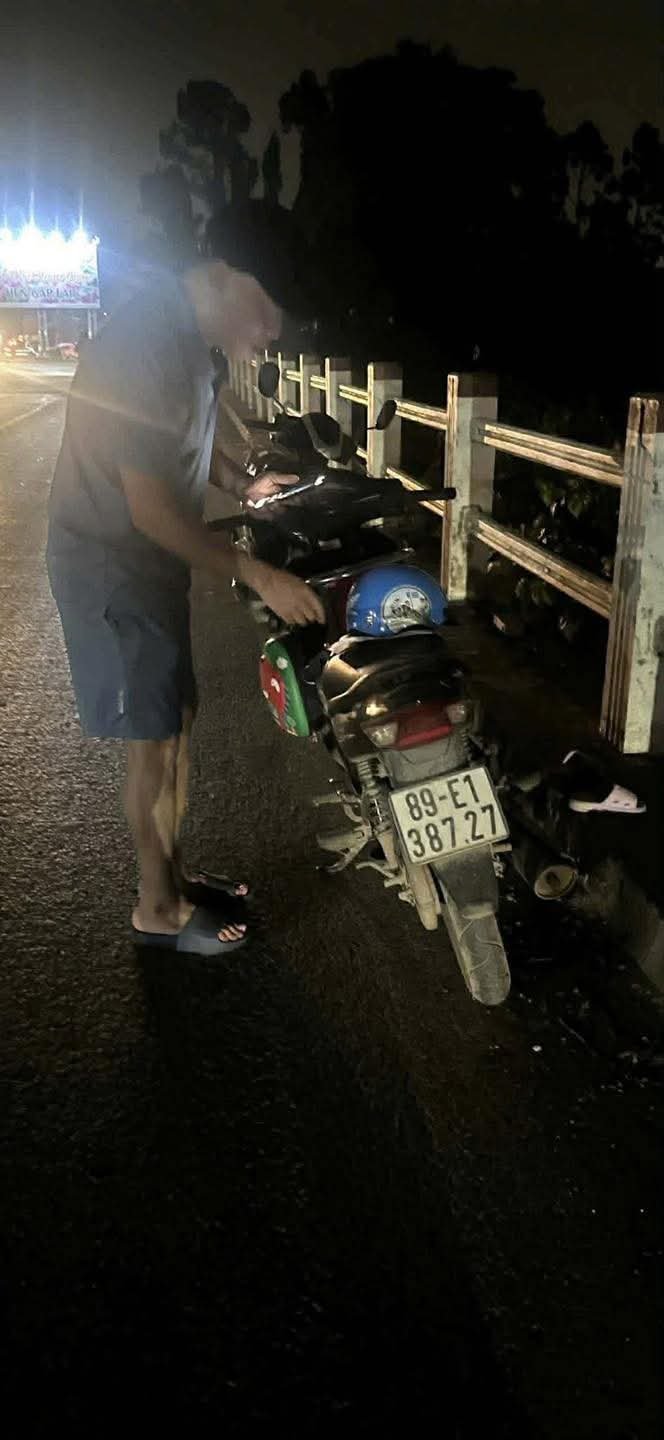 TIN VUI: Đã tìm thấy 3 mẹ con để lại thư tuyệt mệnh trên cống Xuân Quan, tất cả đều an toàn- Ảnh 2.