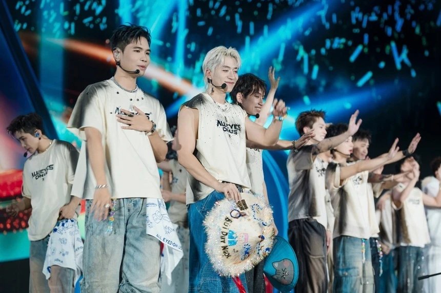 01-1775027353-so-van-hoa-tphcm-siet-chat-quan-ly-cam-lam-dung-hat-nhep-tren-san-khau