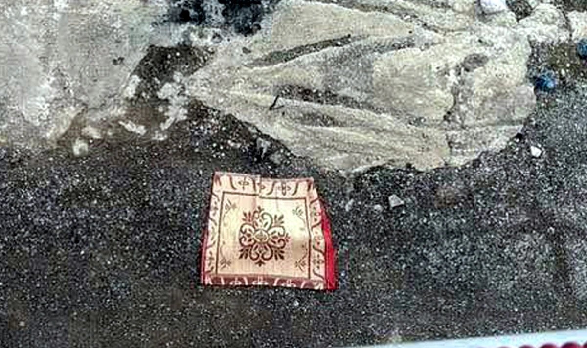 01-1775057292-bang-hoang-vu-nguoi-dan-ong-roi-tu-cau-vinh-tuy-tu-vong-chiec-xe-may-con-nguyen-chia-khoa-tren-cau