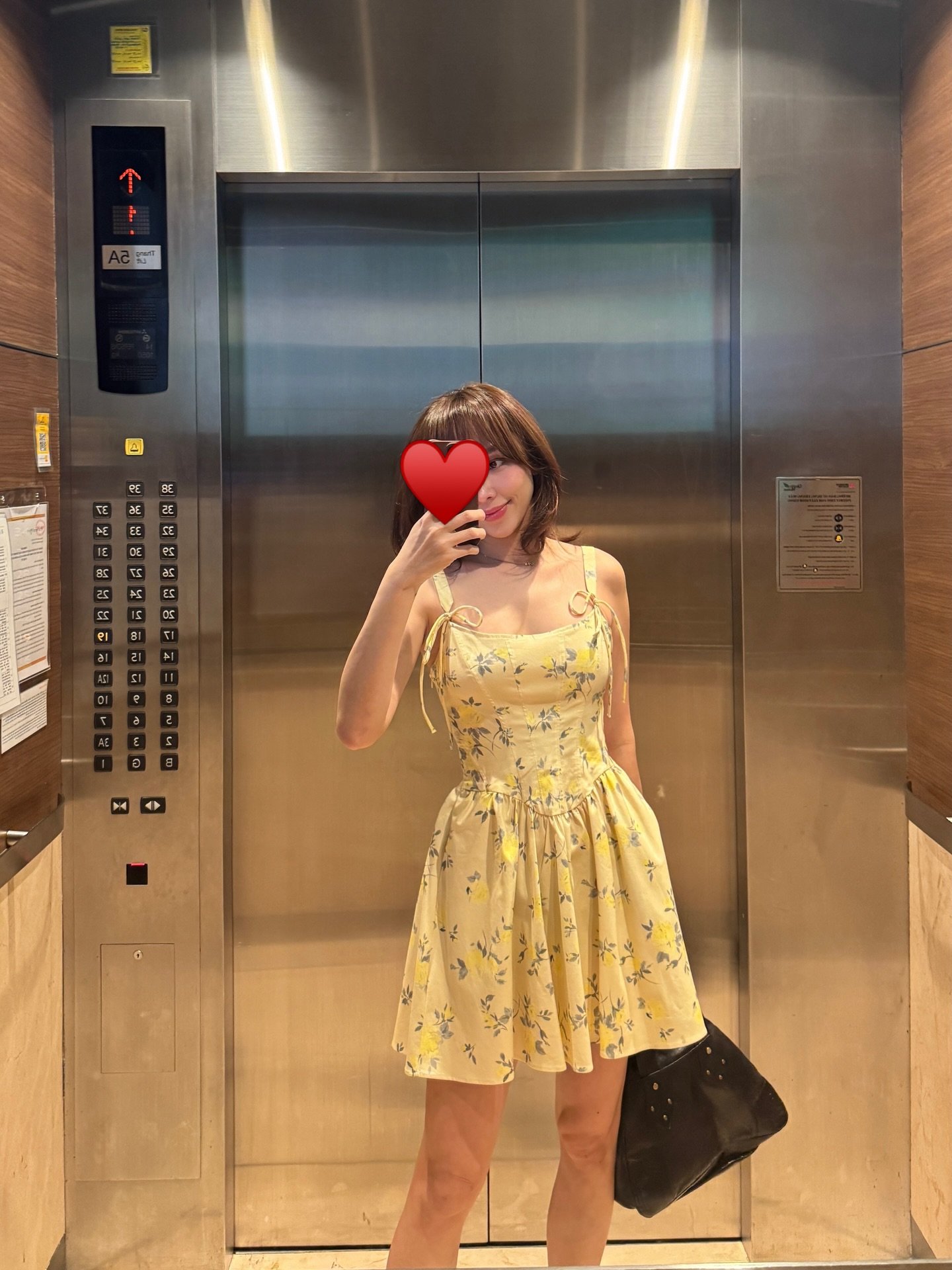 03-1775188638-toc-tien-gay-ngo-ngang-voi-phong-cach-banh-beo-hau-ly-hon-toi-da-quen-minh-nhu-the-nay-qua-lau