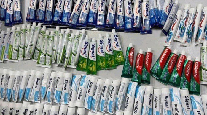 Những nhân vật bí ẩn trong vụ 4 tiếp viên xách ma tuý từ Pháp về Việt Nam - Ảnh 3.