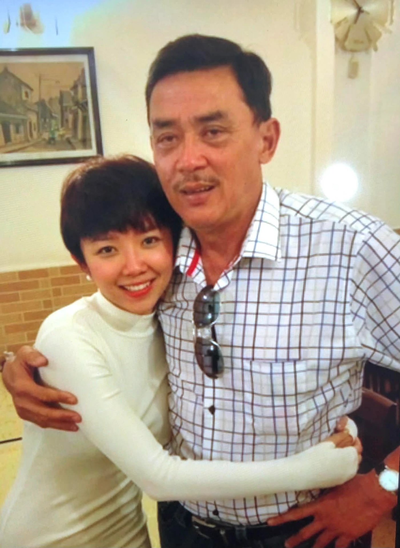 03-1775215676-gemini-da-noi-dung-chan-nan-truoc-that-bai-loi-tam-tinh-day-bao-dung-bo-toc-tien-gui-con-gai-hau-bien-co