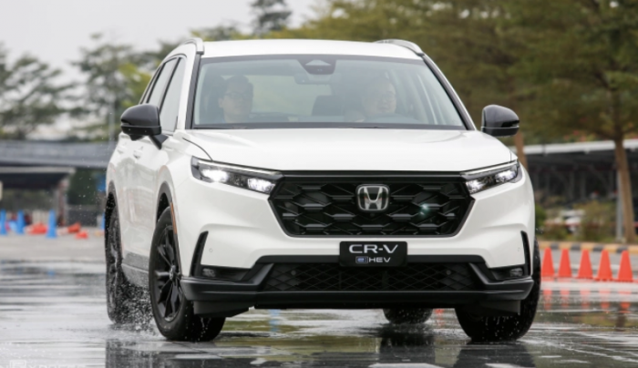 04-1775268066-loat-xe-honda-uu-dai-khung-thang-4-city-cr-v-hr-v-br-v-giam-phi-truoc-ba-ha-gia-lan-banh