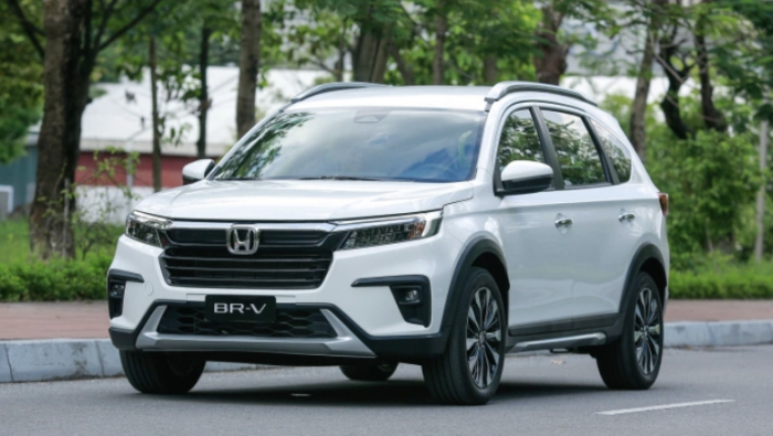 04-1775268066-loat-xe-honda-uu-dai-khung-thang-4-city-cr-v-hr-v-br-v-giam-phi-truoc-ba-ha-gia-lan-banh