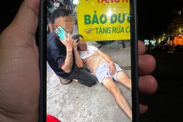 05-1775356788-tp-hcm-ga-dan-ong-danh-nguoi-bat-tinh-sau-va-cham-giao-thong-nhan-chung-ke-dau-hieu-la-ve-doi-tuong