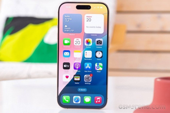 05-1775374335-day-la-chiec-iphone-pro-3-mat-cau-hinh-khung-gia-re-nhat-viet-nam-dung-ngon-chang-kem-iphone-17-pro-max