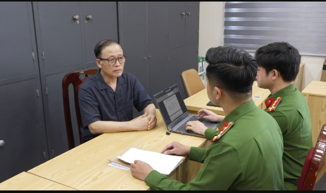 Kham-xet-noi-o-cua-chu-bao-tin-minh-chau-2