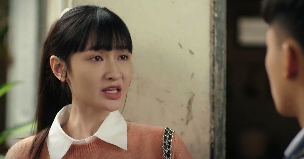 07-1775548225-phim-gio-vang-gay-tranh-luan-vi-loi-thoai-may-tao-giua-hai-chi-em