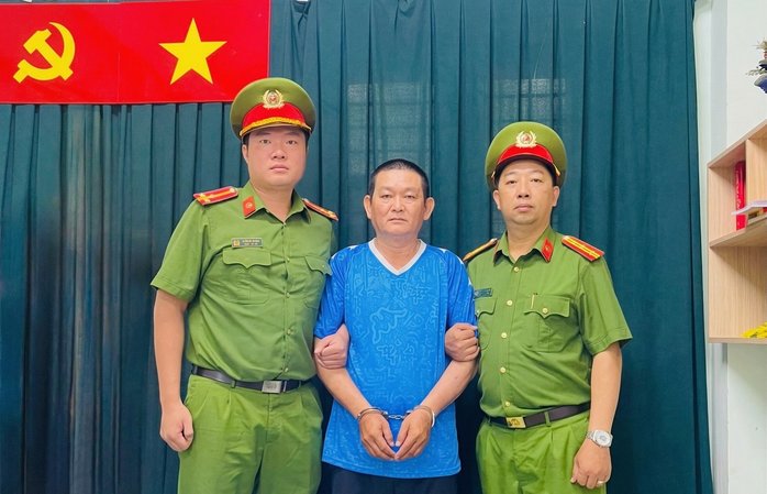 08-1775613457-ke-giat-lac-vang-sa-luoi-cong-an-tphcm-trao-tra-tai-san-cho-nan-nhan