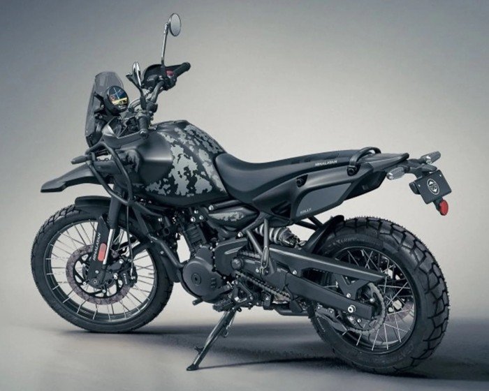 royal-enfield-himalayan-mana-black-edition-4