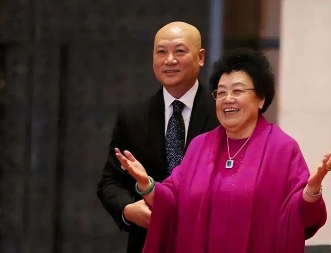 08-1775633977-duong-tang-tri-trong-thuy-nhan-bao-nhieu-tu-khoi-tai-san-ty-do-cua-vo