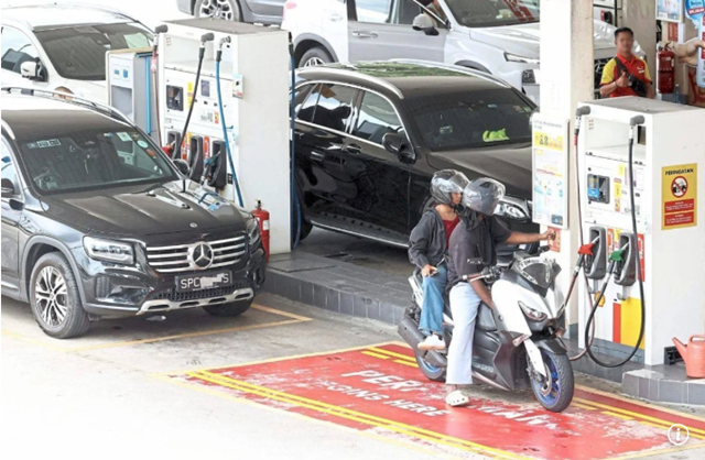 09-1775695972-gia-xang-tang-vot-len-hon-81500-donglit-quoc-gia-dong-nam-a-phat-tien-ho-tro-cho-nguoi-dan