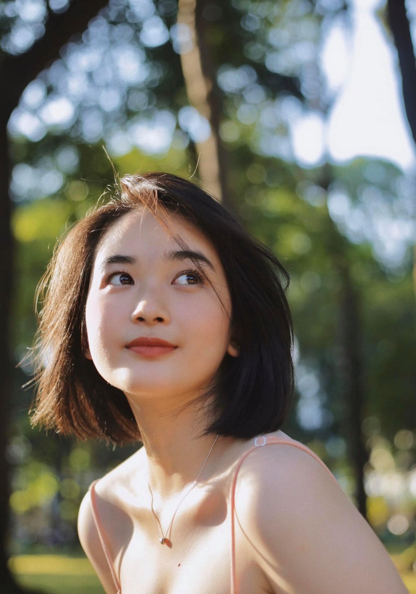 09-1775699425-nu-chinh-ngay-xua-co-mot-chuyen-tinh-gay-ngo-ngang-khi-cham-moc-60kg