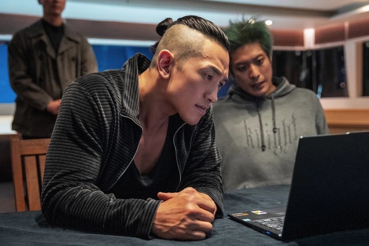 09-1775700188-bi-rain-cao-dau-lam-phan-dien-giup-bloodhounds-2-can-quet-bang-xep-hang-toan-cau