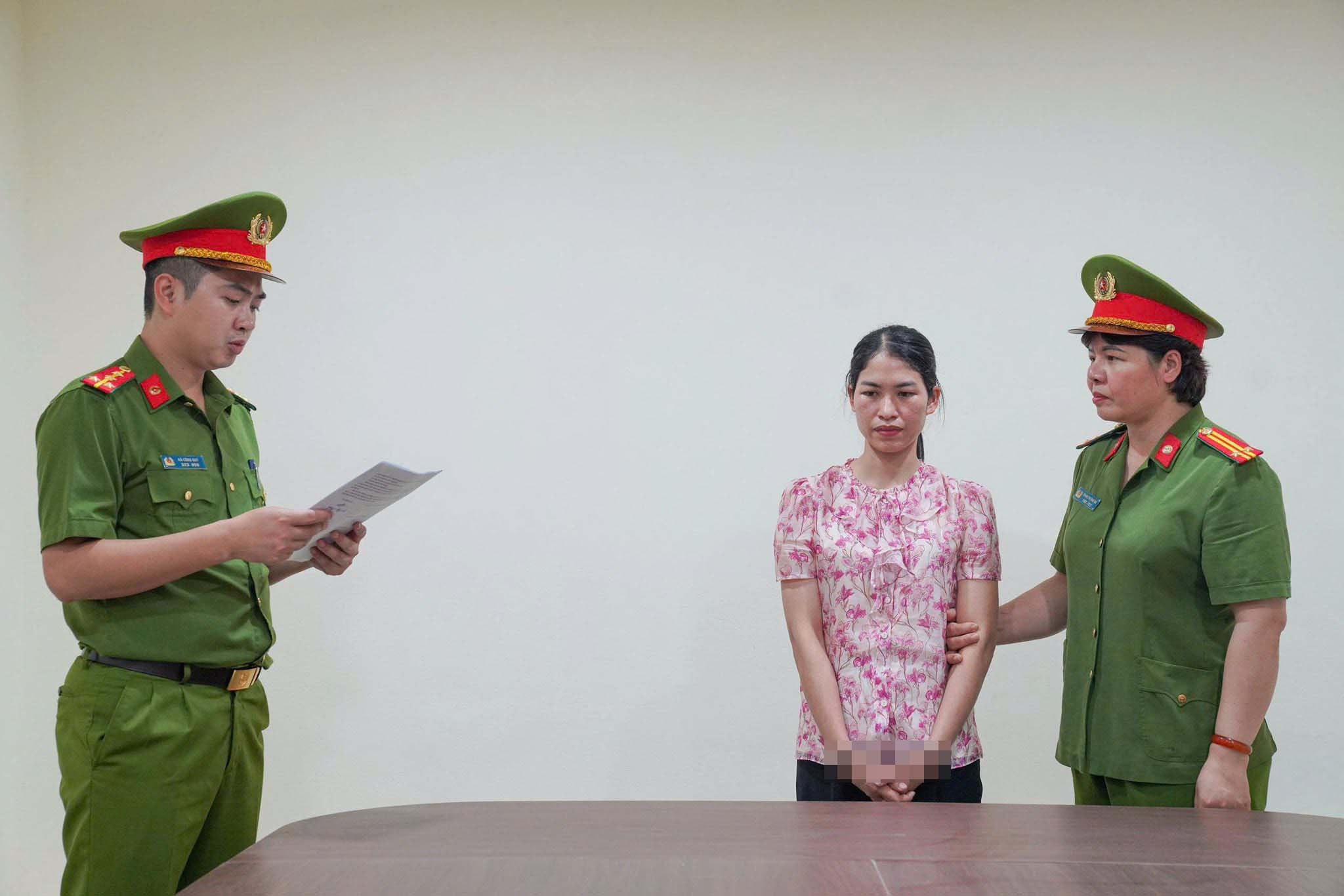 09-1775708026-chan-dong-vu-an-chan-tien-ho-tro-nguoi-yeu-the-tai-phu-tho-khoi-to-bat-giam-hang-loat-lanh-dao