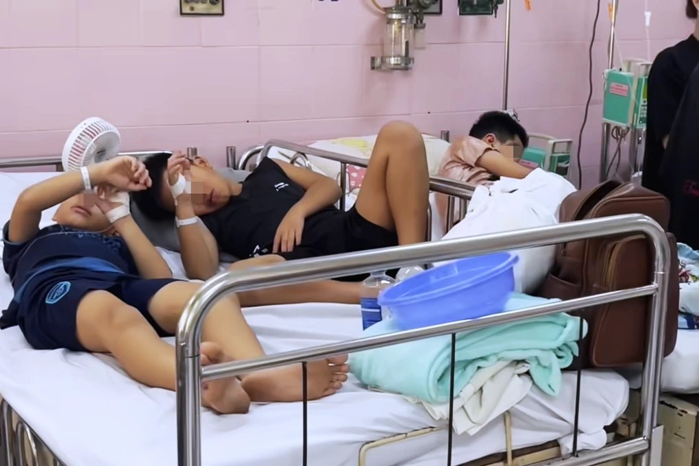 09-1775731002-hon-50-hoc-sinh-tai-tphcm-nhap-vien-nghi-do-ngo-doc-thuc-pham