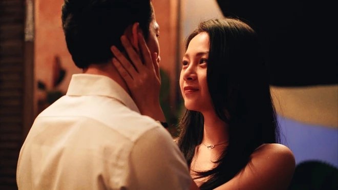 10-1775804749-phim-viet-bay-tien-doi-dien-nguy-co-trang-tay-ngay-tro-lai