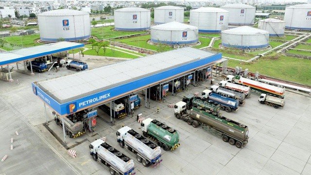 11-1775871463-nang-muc-kho-du-tru-xang-dau-dat-khoang-90-ngay-dau-tho-xang-diesel-va-cach-ung-pho-khung-hoang