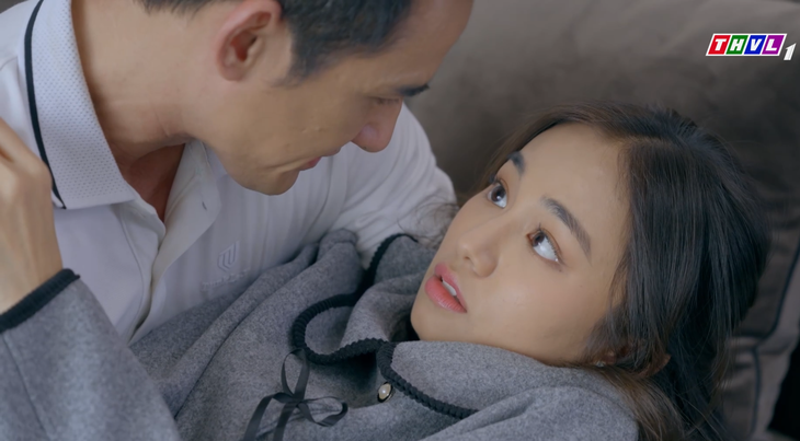 12-1775960834-le-phuong-keu-goi-fan-binh-tinh-khi-xem-phim-bong-ma-hanh-phuc-vi-tinh-tiet-gay-kho-chiu