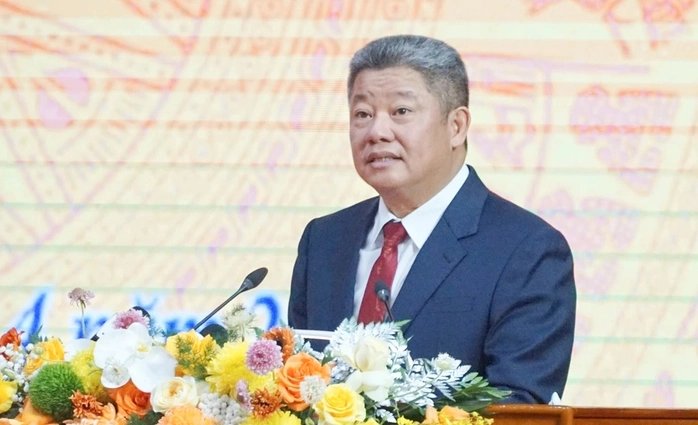 14-1776176012-phe-chuan-nhan-su-lanh-dao-ubnd-tinh-hung-yen-nhiem-ky-moi