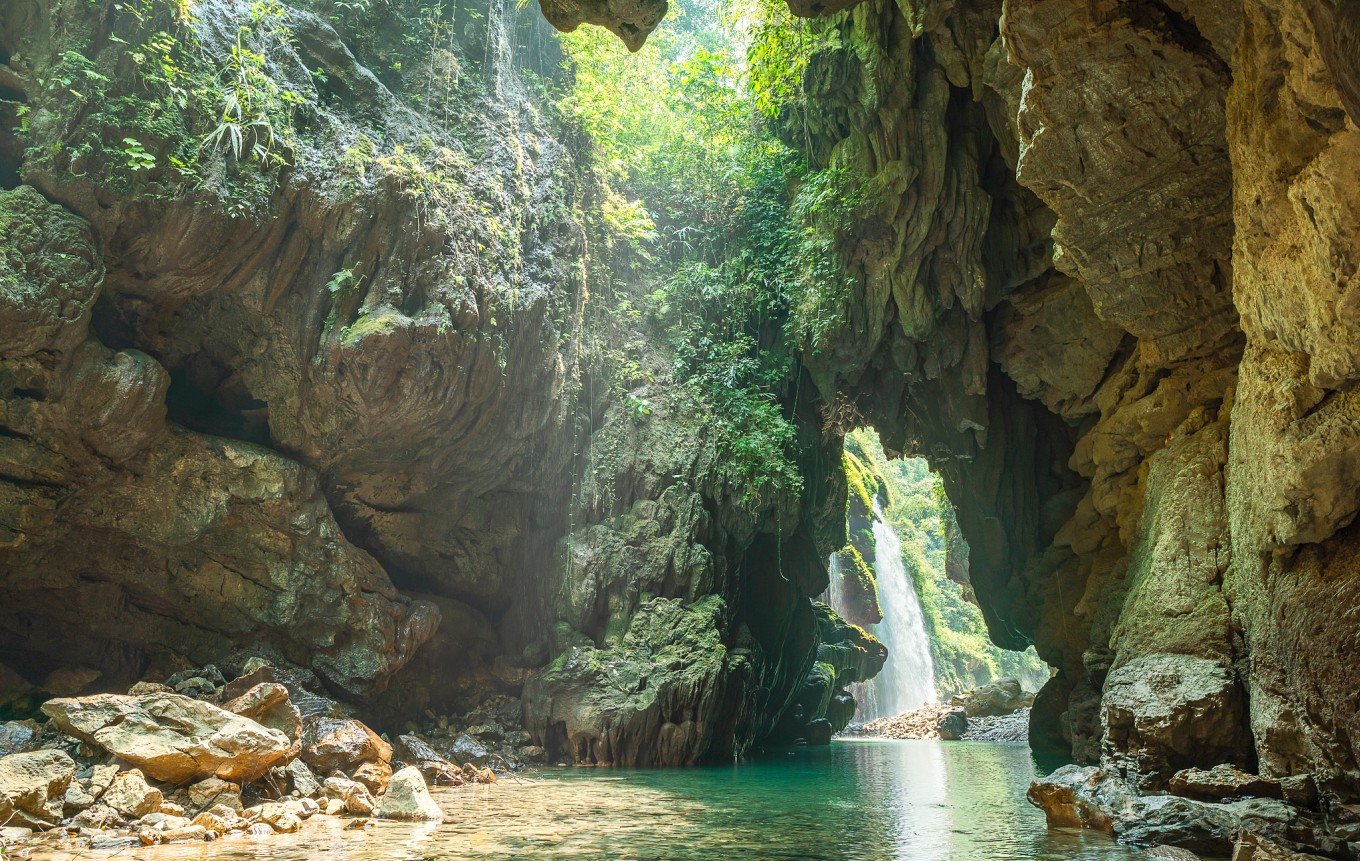 Cấm du khách tắm tại thác Nậm Lang - Báo VnExpress Du lịch