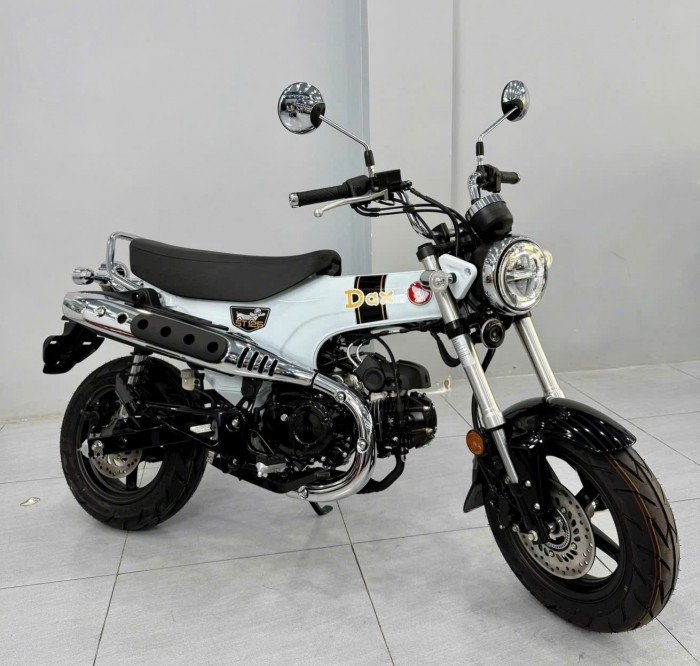 Honda-DAX-12