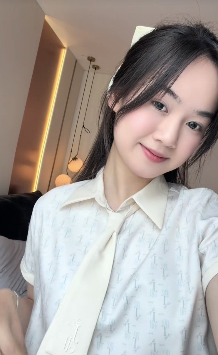 Cuộc sống hiện tại của Hiền Mai - thủ khoa khối A00 từng gây sốt: Ở căn hộ cao cấp, đang học lái ô tô, có cả trợ lý riêng?- Ảnh 7.