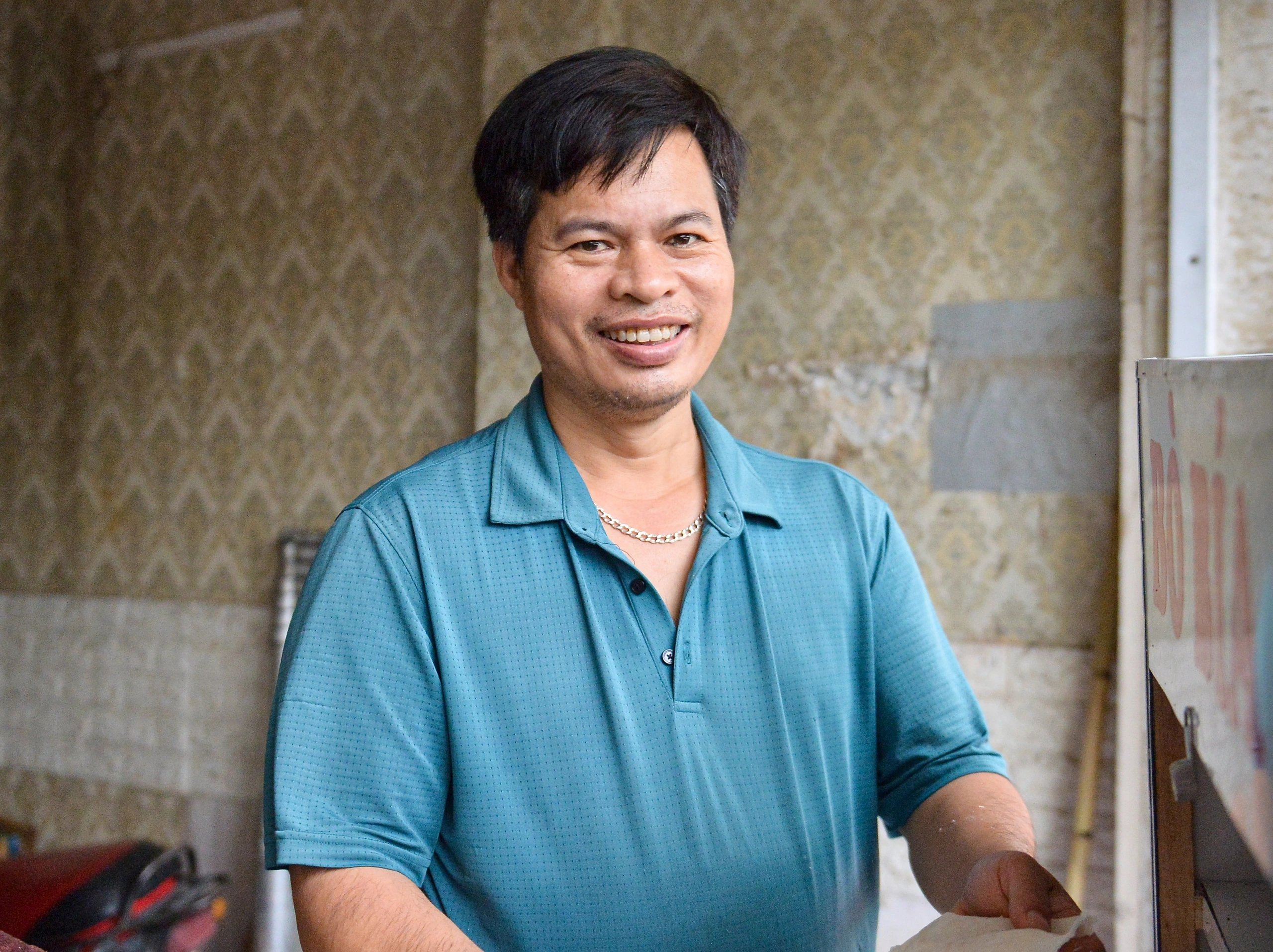 16-1776329305-nguoi-ban-bo-bia-noi-nhat-ha-noi-doi-mat-dao-nhu-rang-lac-va-hanh-trinh-muu-sinh-gan-20-nam