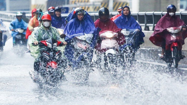 16-1776340602-mien-bac-don-mua-giong-va-mua-da-dien-rong-de-phong-thiet-hai-lon-tu-dem-nay