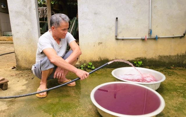 17-1776411344-vu-nuoc-gieng-khoan-doi-mau-tim-ngat-o-thanh-hoa-loi-thu-nhan-bat-ngo-tu-doanh-nghiep-giat-la