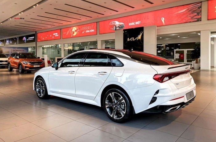 Quyết ‘lật đổ’ Toyota Camry, Kia K5 tung ‘siêu ưu đãi’ giảm sâu giá lăn bánh giữa tháng 4/2026 ảnh 3