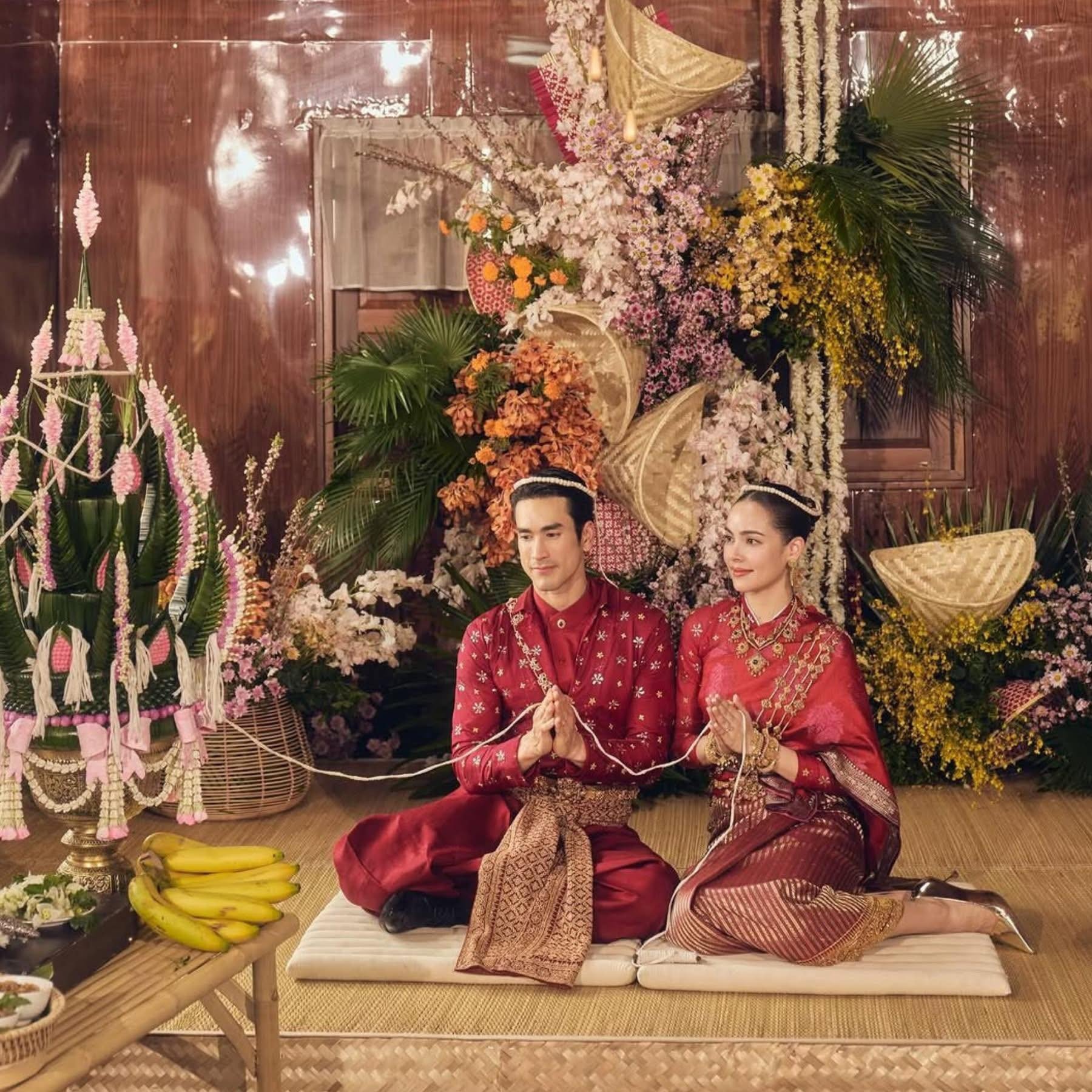 18-1776479682-dam-cuoi-sao-thai-lan-la-nhat-lich-su-chu-re-lai-xe-cong-nong-dua-co-dau-ve-dinh