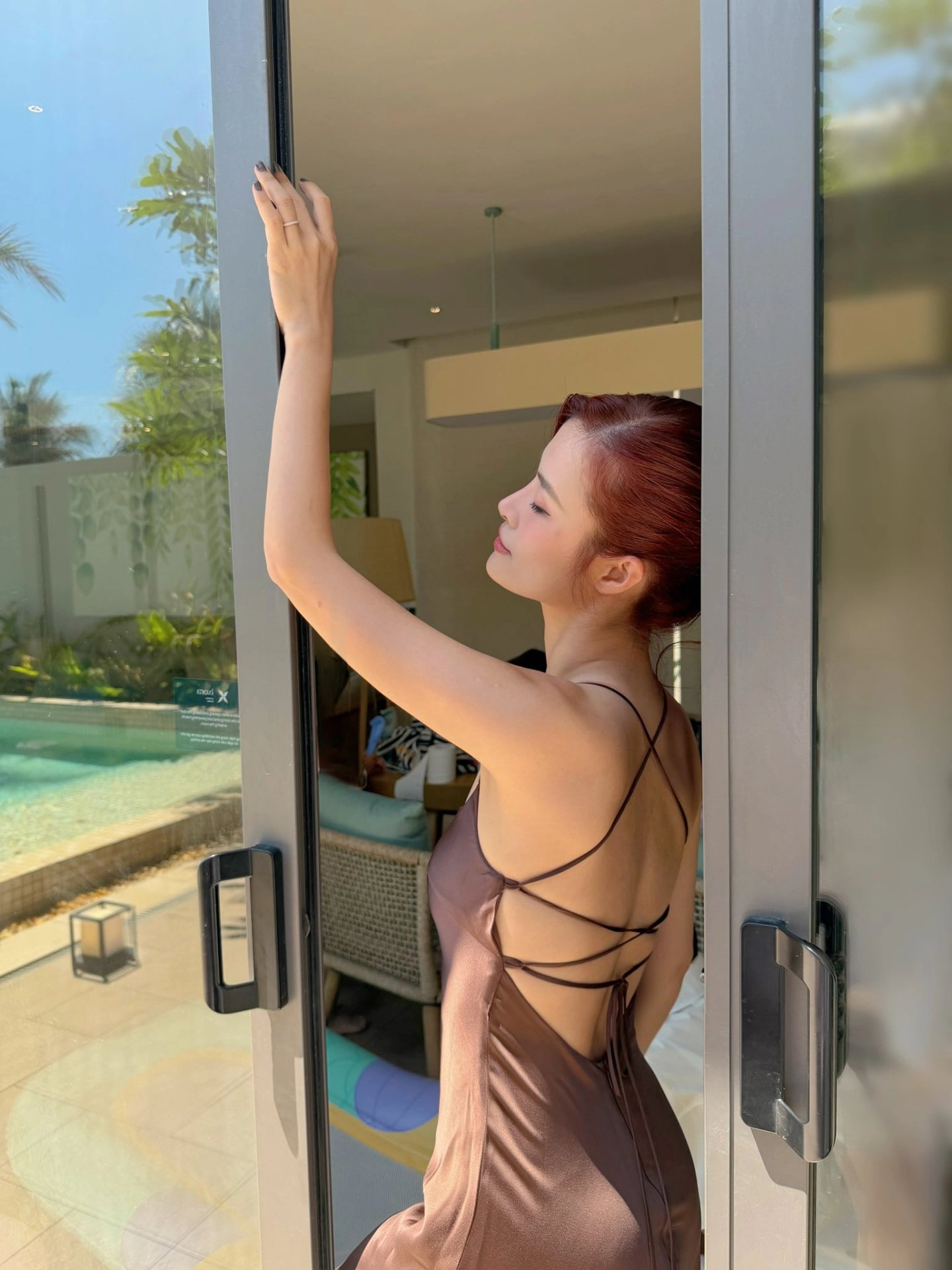 20-1776645073-khu-truc-ham-my-danh-chan-va-kiem-soat-tau-hang-iran