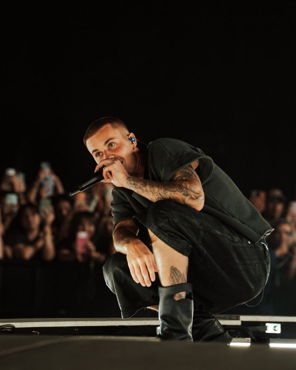 23-1776918081-chi-vi-dien-lo-2-phut-justin-bieber-khien-coachella-2026-nhan-ngay-an-phat-ty-dong