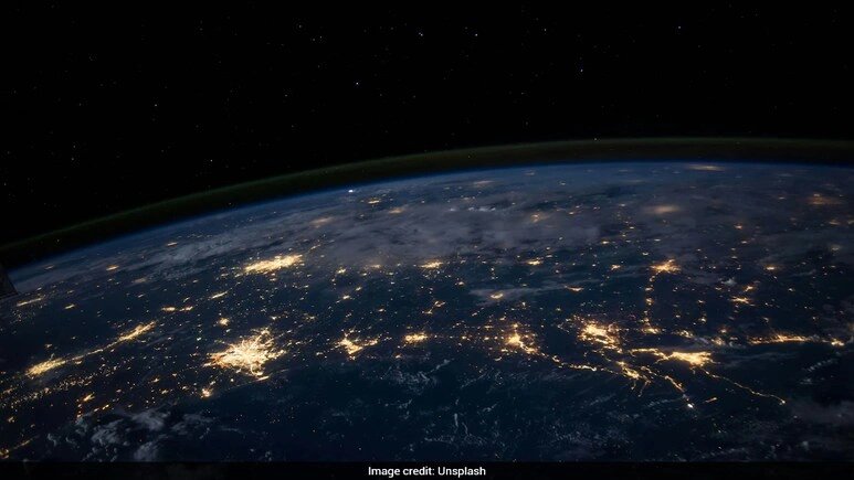 23-1776926295-nhan-loai-chi-con-35-nam-de-ton-tai-va-loi-canh-bao-dang-so-tu-chu-nhan-giai-nobel-vat-ly