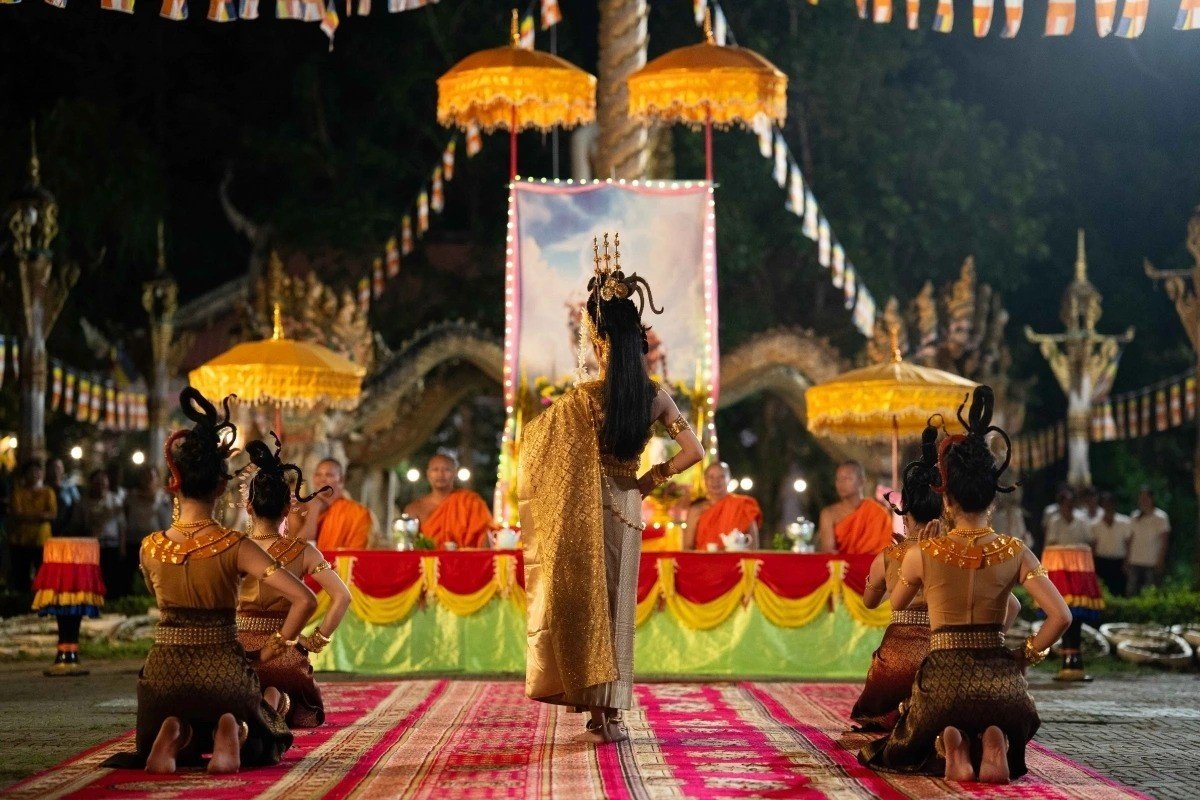 23-1776930374-duong-dua-phim-viet-dip-le-304-cuoc-canh-tranh-chua-tung-co-kinh-di-chiem-uu-the