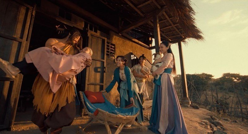 23-1776930374-duong-dua-phim-viet-dip-le-304-cuoc-canh-tranh-chua-tung-co-kinh-di-chiem-uu-the