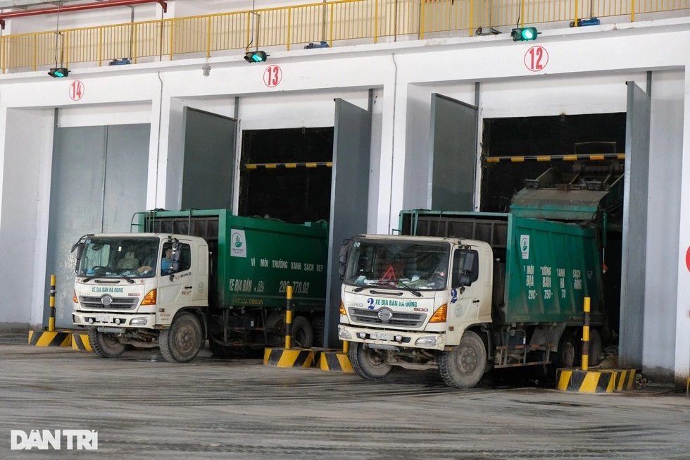 23-1776933009-dien-rac-viet-nam-nghich-ly-doi-nguyen-lieu-giua-con-sot-dau-tu