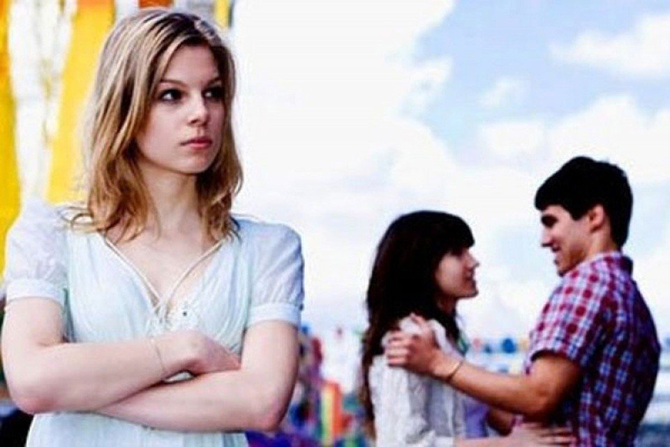 23-1776933947-gong-ganh-anh-qua-nhung-ngay-trang-tay-den-luc-anh-thanh-cong-thi-nguoi-ben-canh-lai-la-nguoi-khac