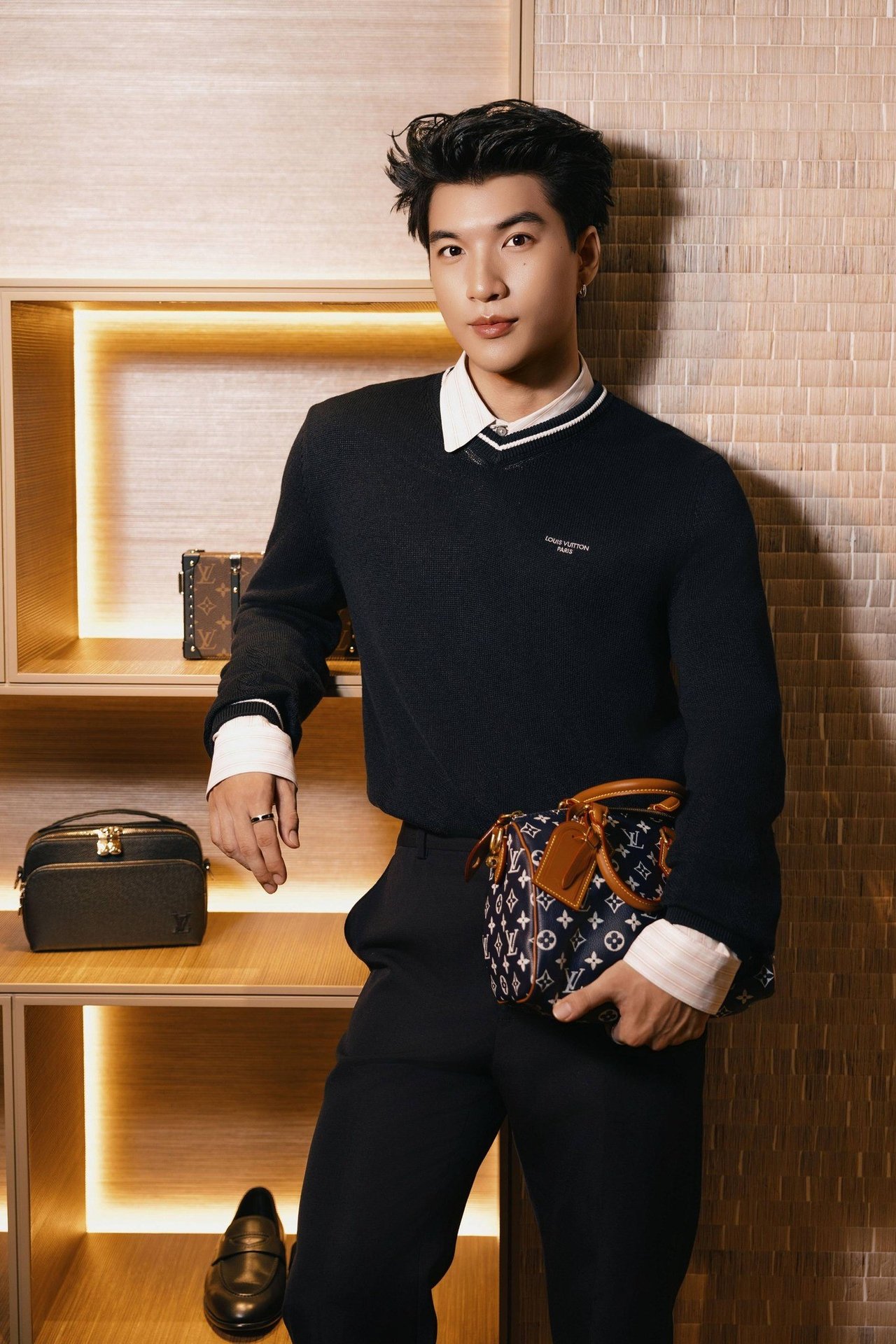 24-1777000141-hieuthuhai-gay-choang-voi-loat-loi-rap-ve-tai-san-so-huu-2-3-can-nha-trung-tam-hop-dong-hang-chuc-ty