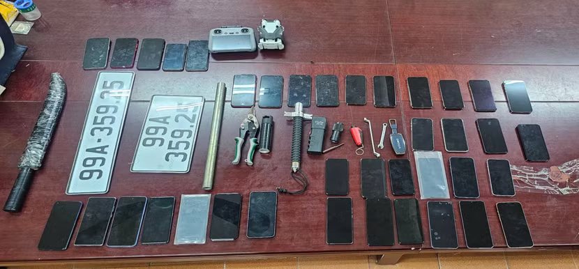 Tang vật vụ án.