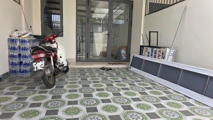 27-1777272302-nha-xe-bo-roi-hanh-khach-giua-dem-bat-ngo-thao-bang-hieu-cat-dut-lien-lac