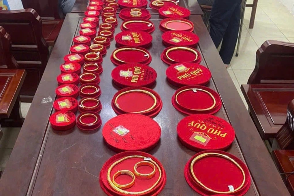 27-1777301449-khoi-to-doi-tuong-mua-vang-gia-tren-mang-roi-mang-di-cam-co-de-chiem-doat-16-ty-dong