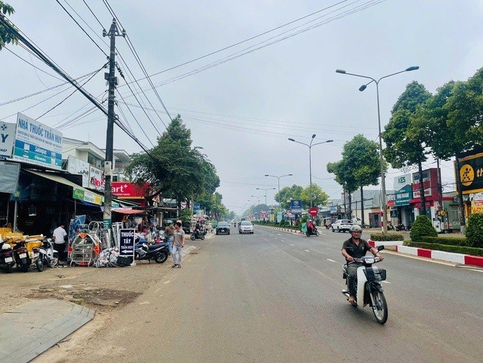 28-1777361171-xon-xao-tam-thiep-moi-du-le-cung-ta-tu-coi-chet-tro-ve-chu-nhan-noi-gi