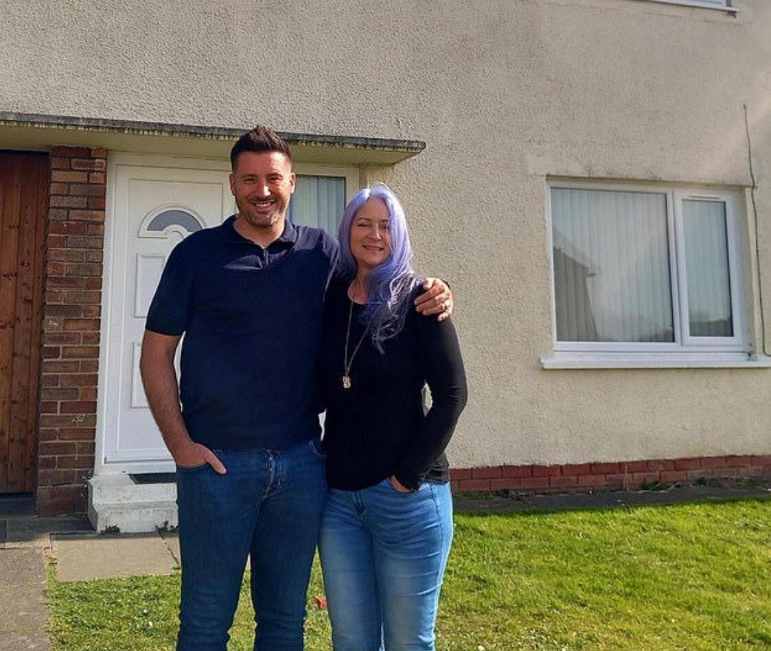 28-1777367811-cu-doi-doi-ngoan-muc-cua-ba-me-don-than-nhan-700-trieu-dong-va-loi-moi-lam-viec-tu-trieu-phu