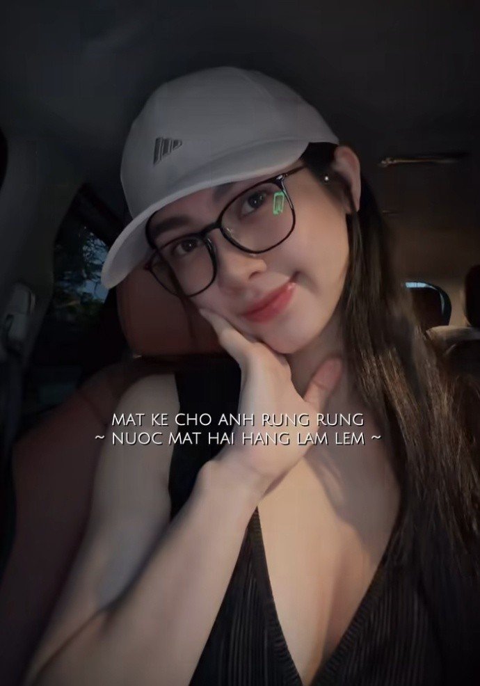 30-1777512917-a-hau-vu-thuy-quynh-va-thieu-gia-duc-pham-duong-ai-nay-di